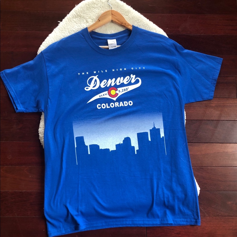 Gildan The Mile High City Denver CO Blue tshirt